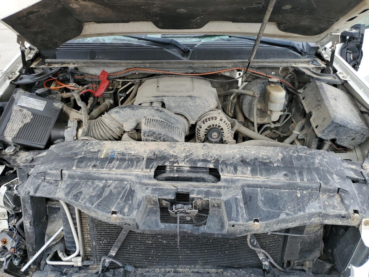 2010 Chevrolet Tahoe - Image 13