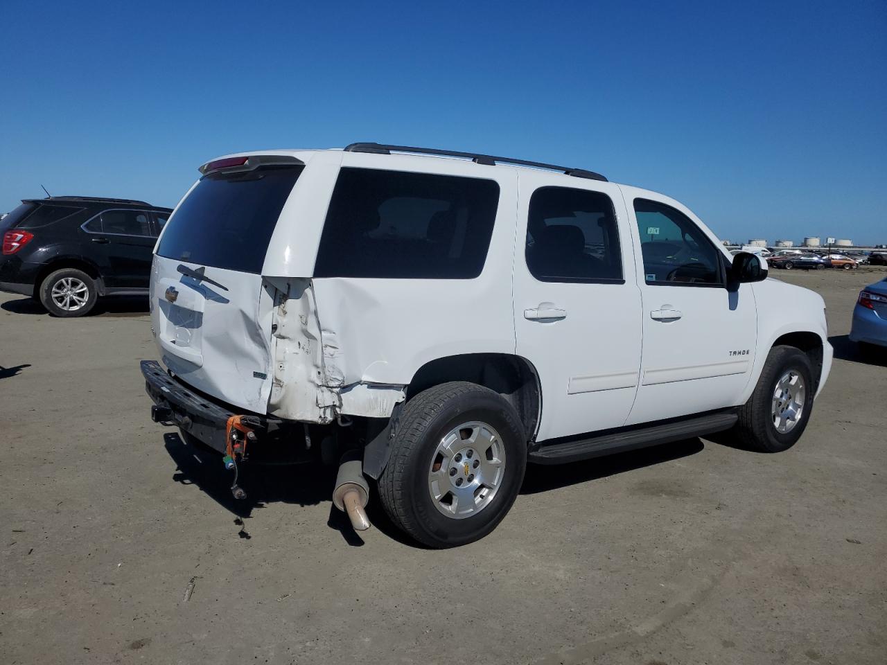 2010 Chevrolet Tahoe - Image 3