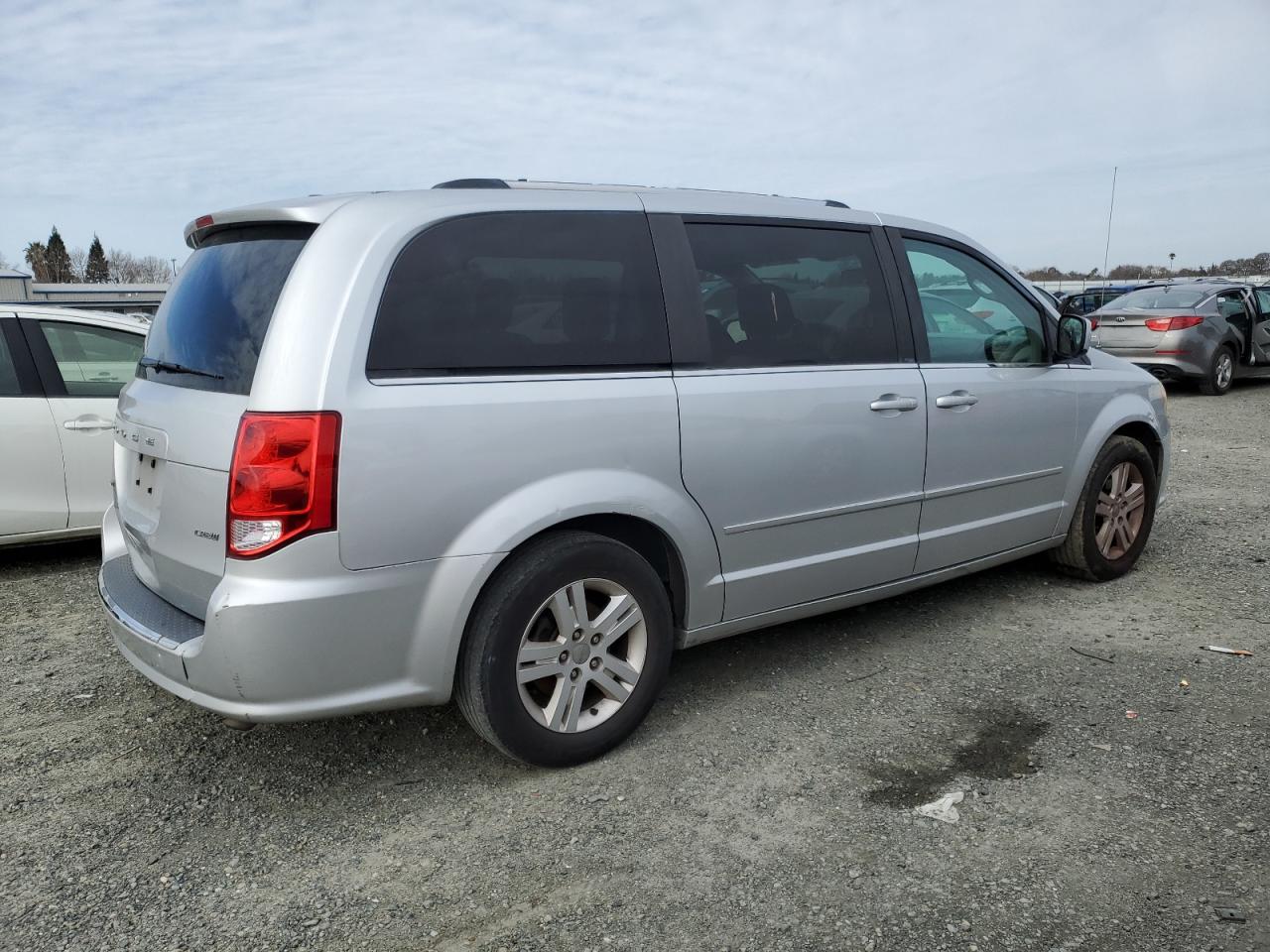 2011 Dodge Caravan - Image 3