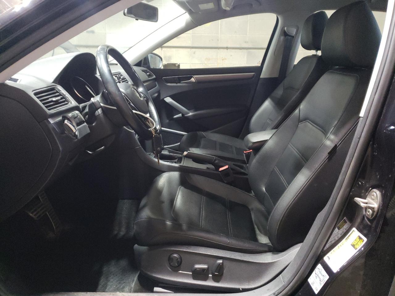 2018 Volkswagen Passat - Image 7