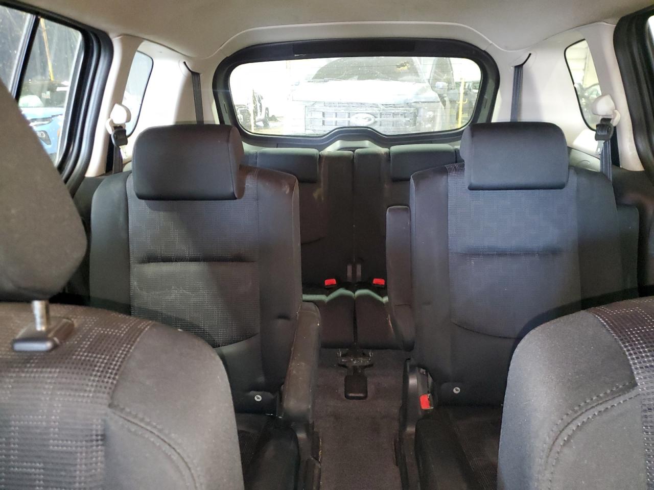 2009 Mazda 5 - Image 10