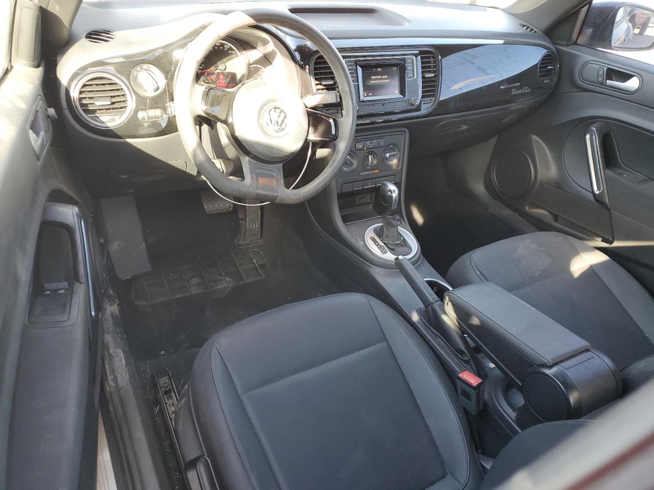 2016 Volkswagen Beetle - Image 8