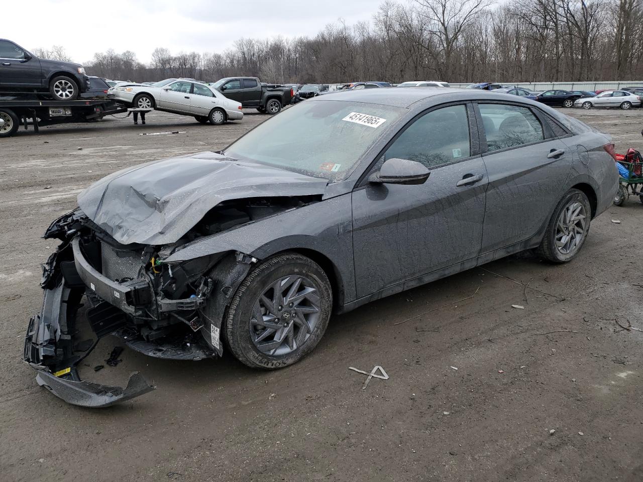 2024 Hyundai Elantra - Image 1