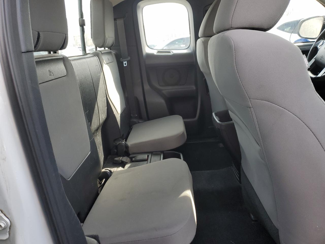 2016 Toyota Tacoma - Image 10