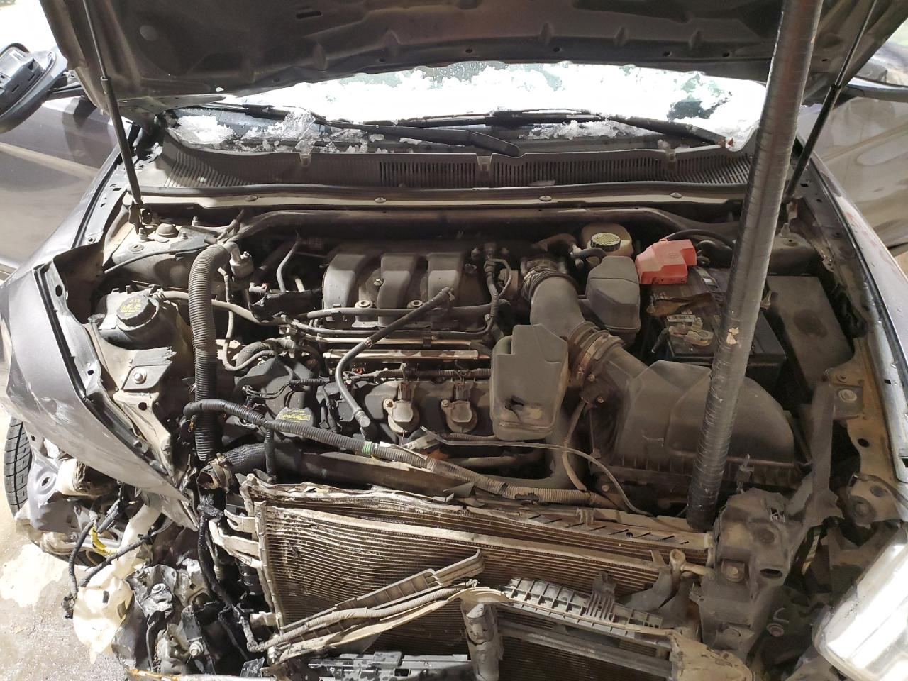 2013 Ford Taurus - Image 12