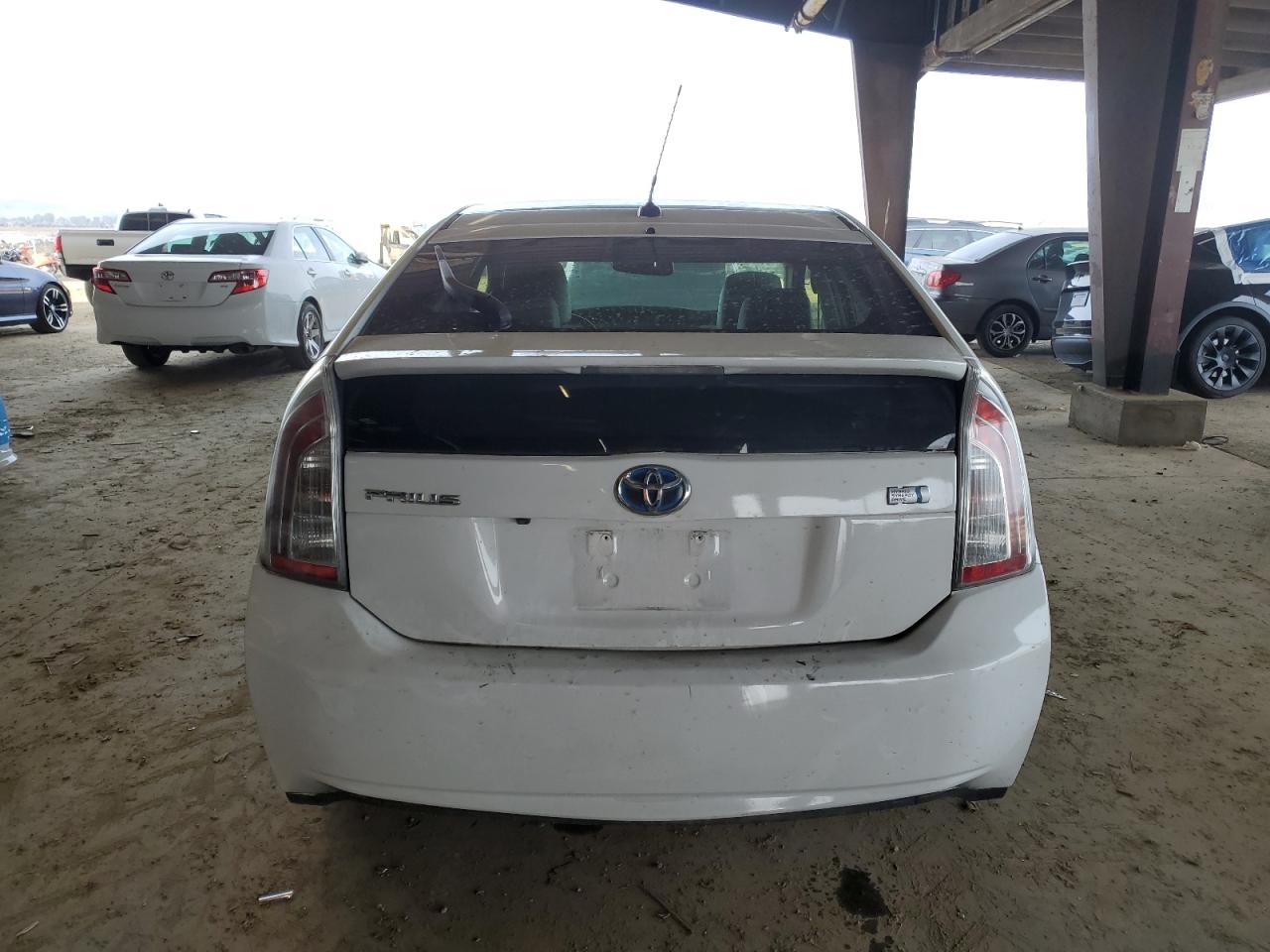 2012 Toyota Prius - Image 6
