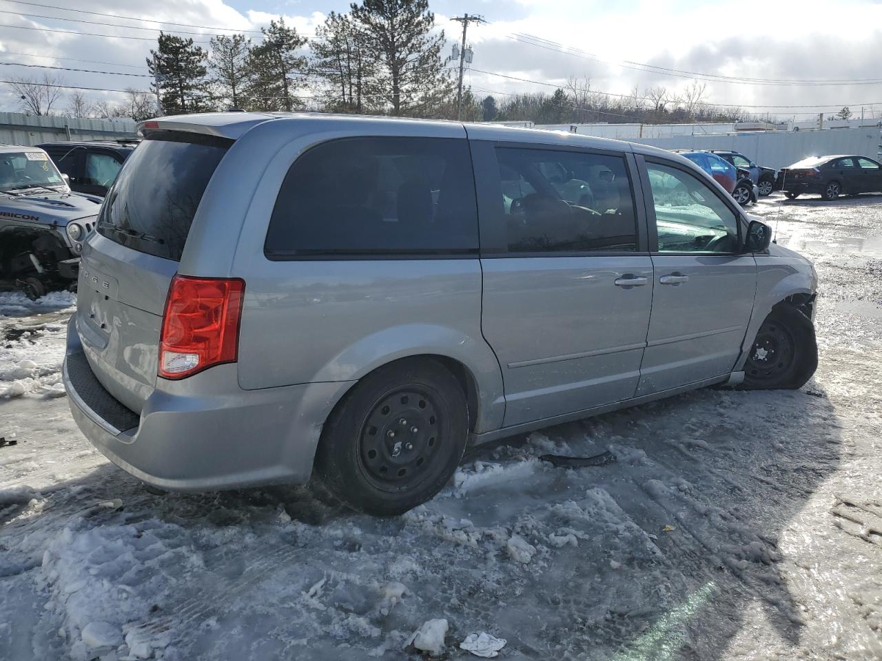 2015 Dodge Caravan - Image 3