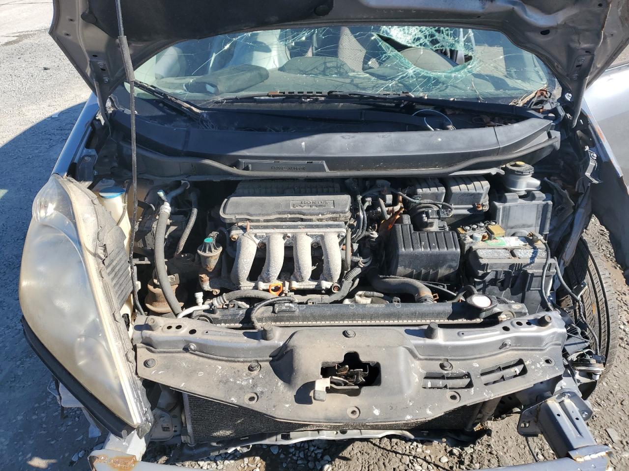2010 Honda Fit - Image 11