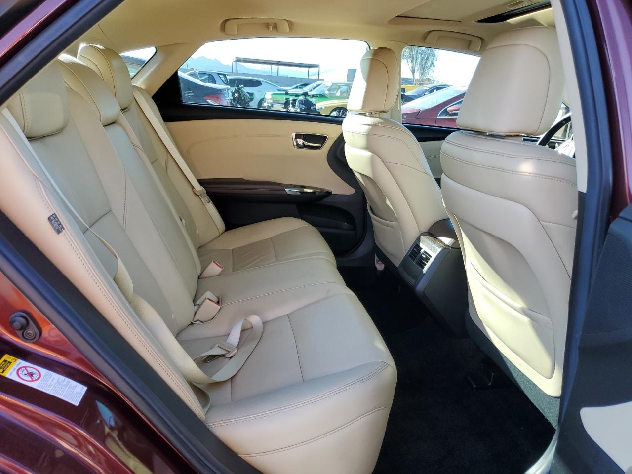 2015 Toyota Avalon - Image 10