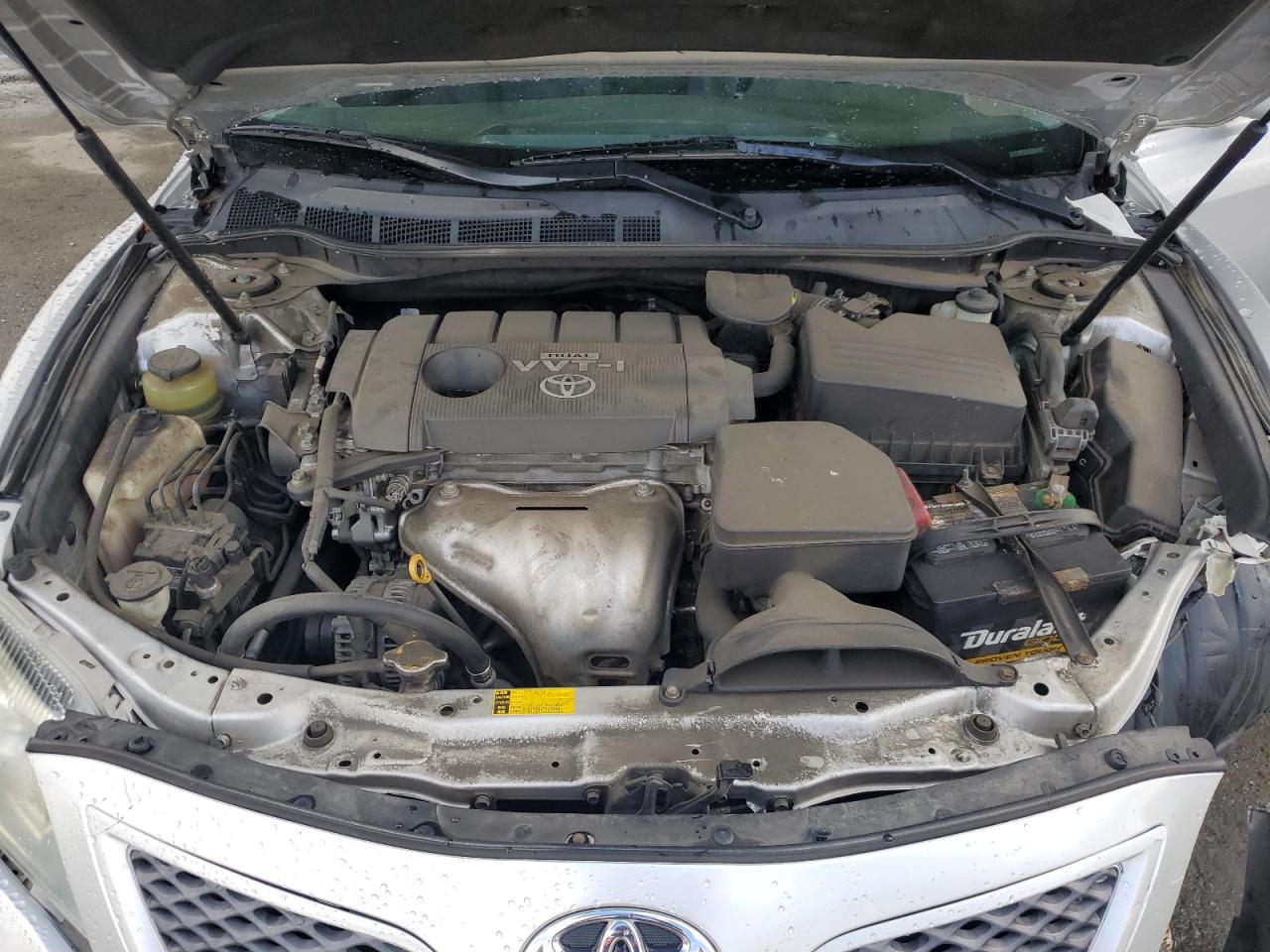 2010 Toyota Camry - Image 12