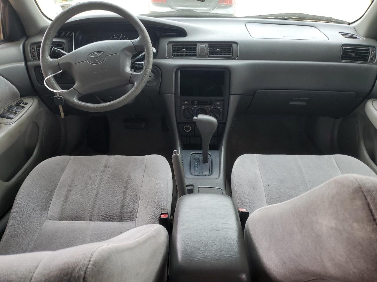 1998 Toyota Camry - Image 8