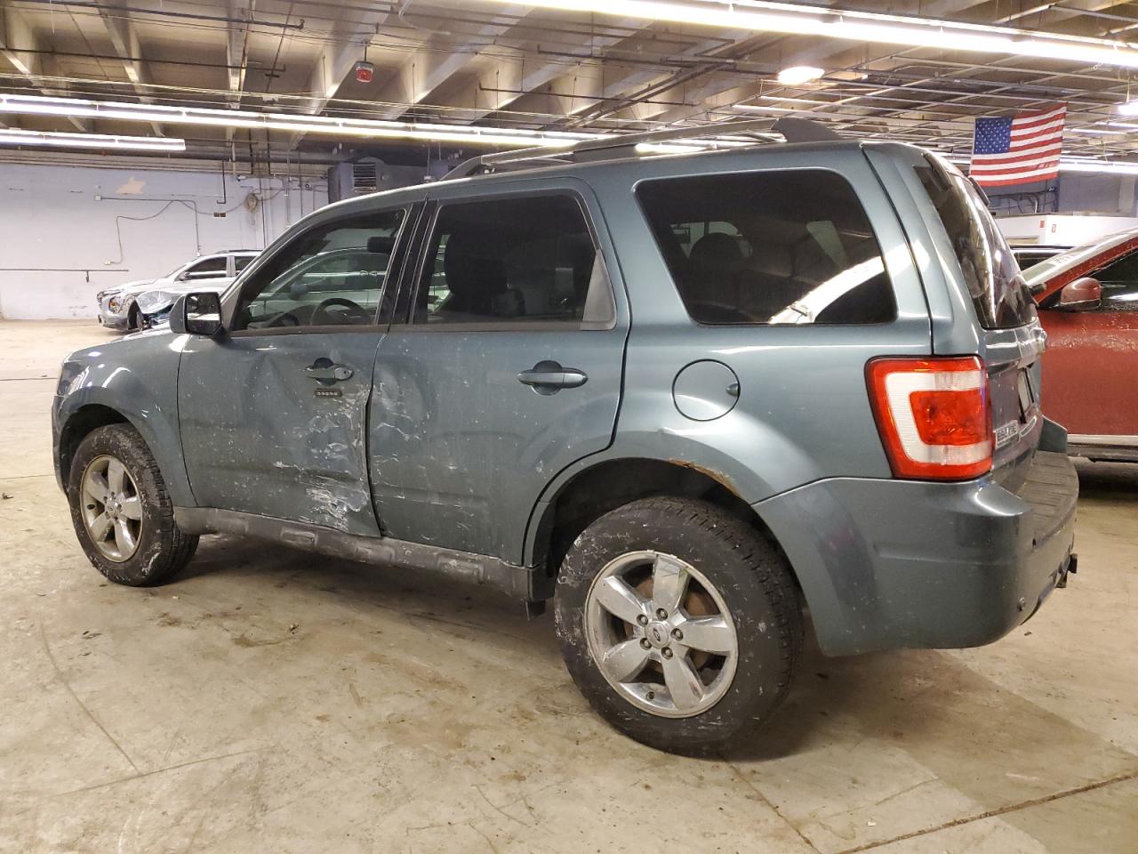 2010 Ford Escape - Image 2