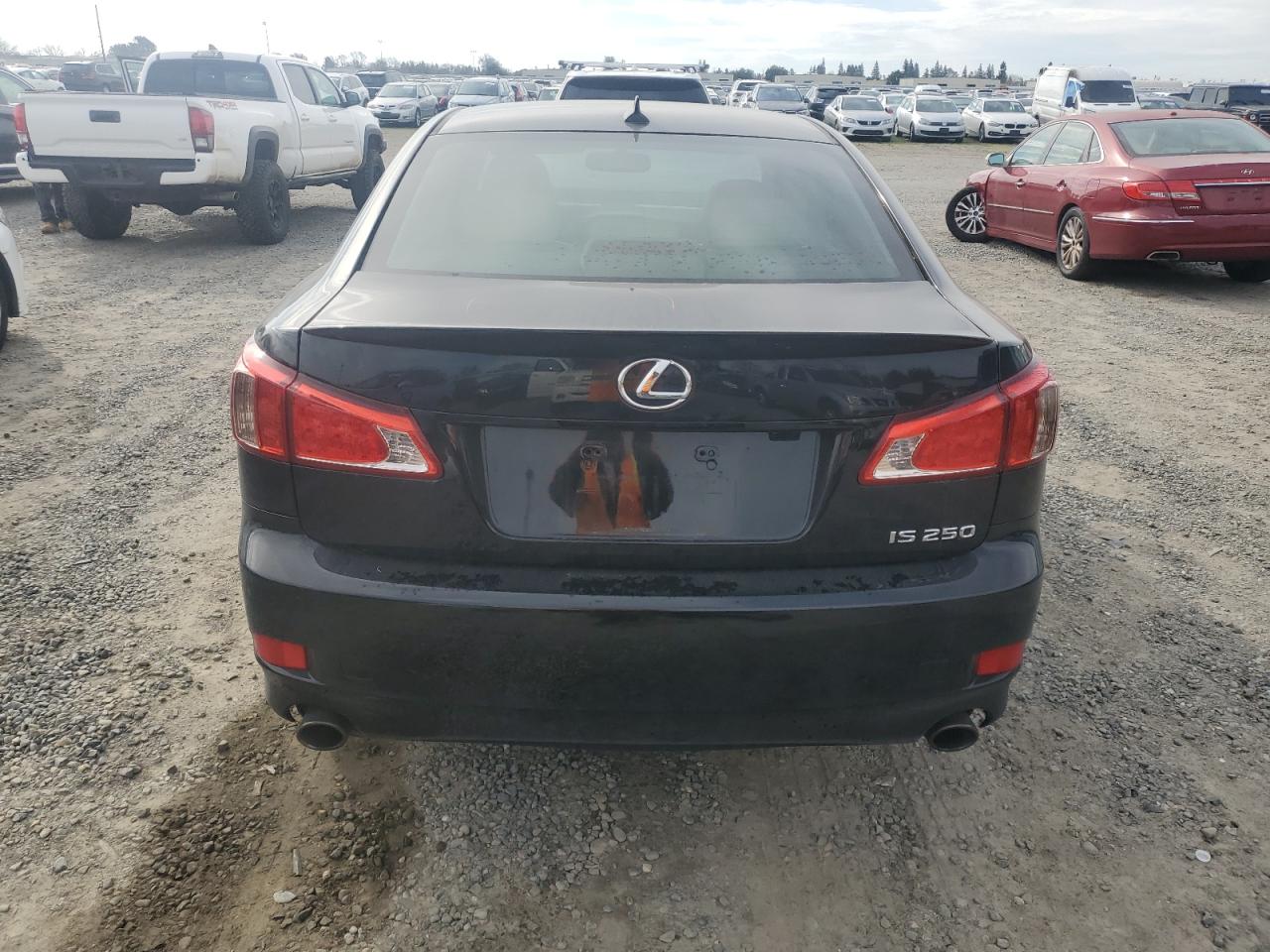2011 Lexus IS - Image 6