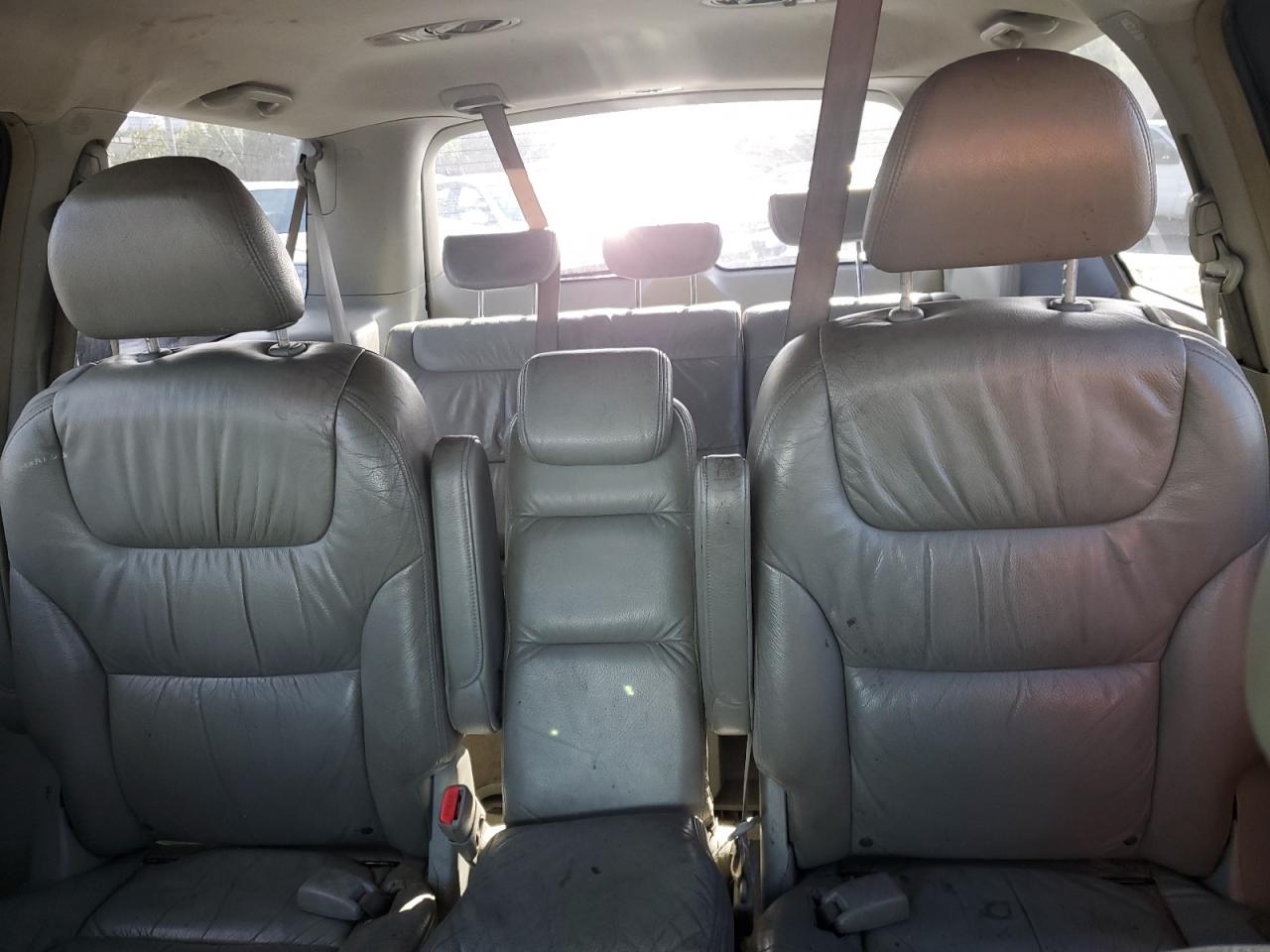 2006 Honda Odyssey - Image 10