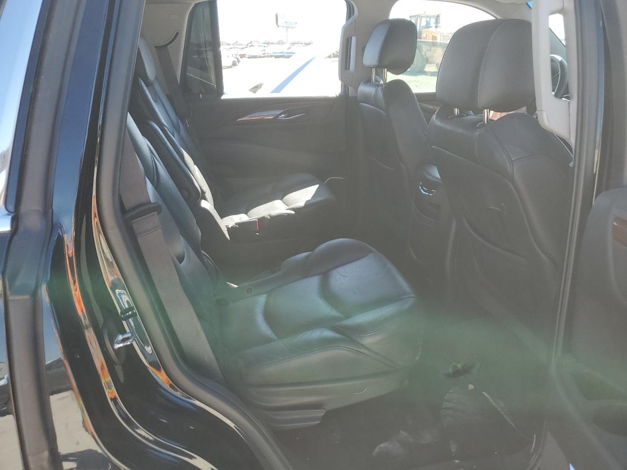 2017 Cadillac Escalade - Image 11
