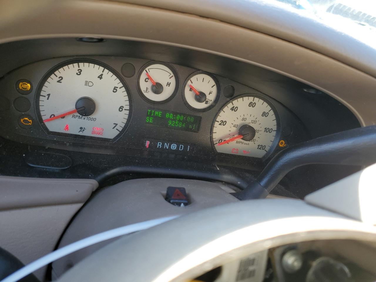 2005 Ford Taurus - Image 9