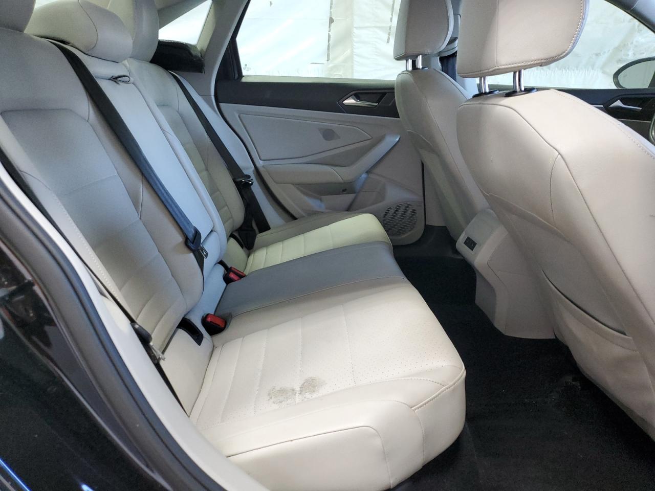 2021 Volkswagen Jetta - Image 10