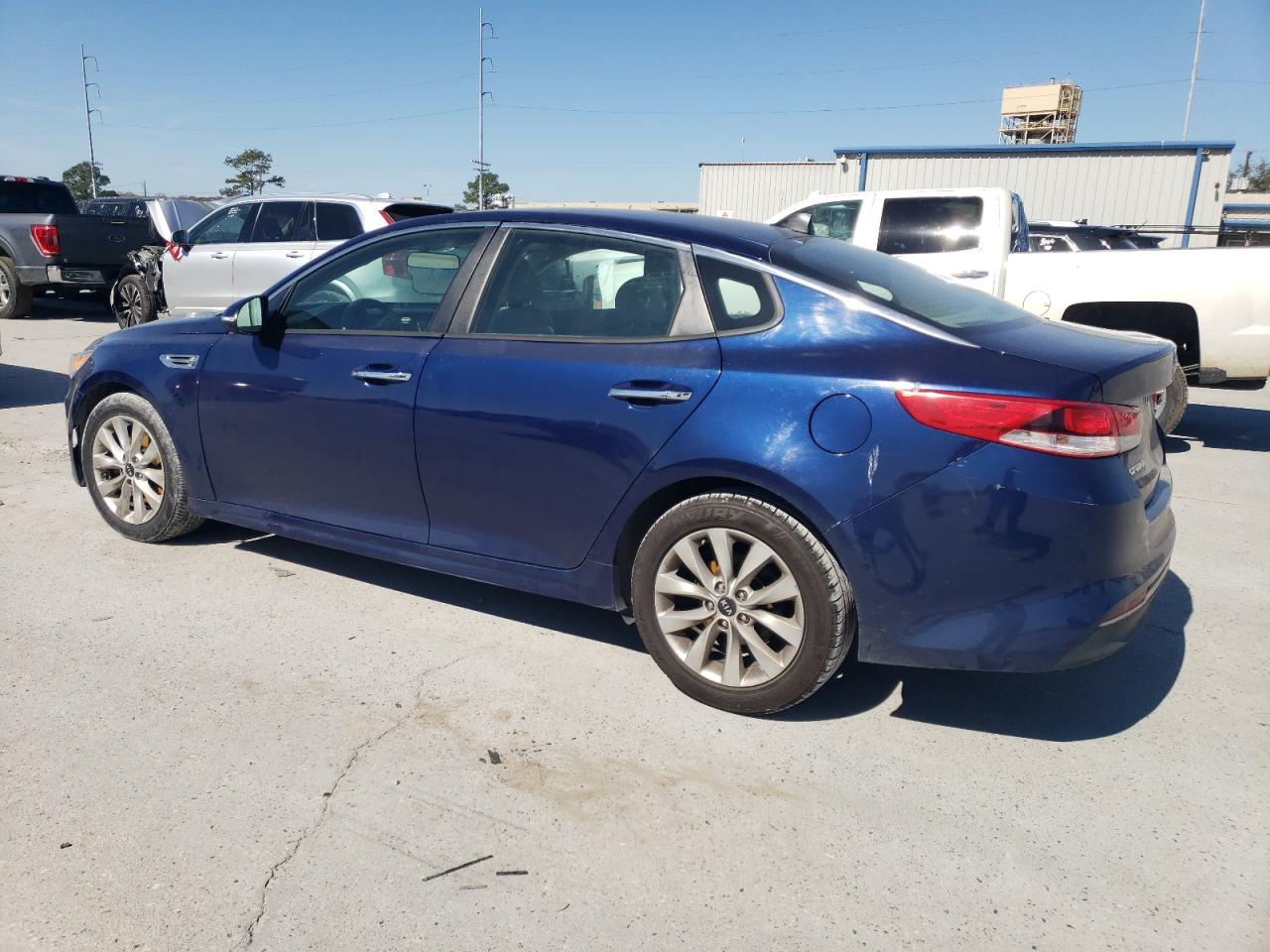 2016 Kia Optima - Image 2