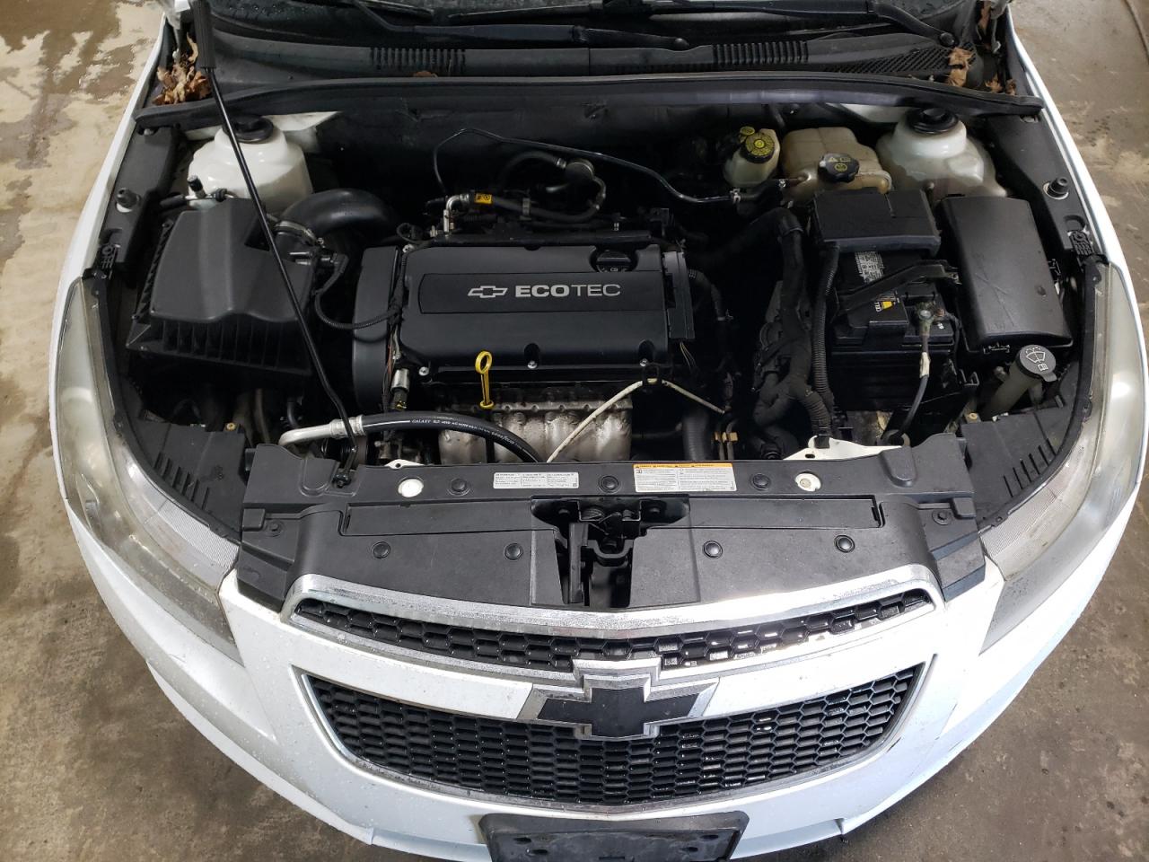2012 Chevrolet Cruze - Image 11