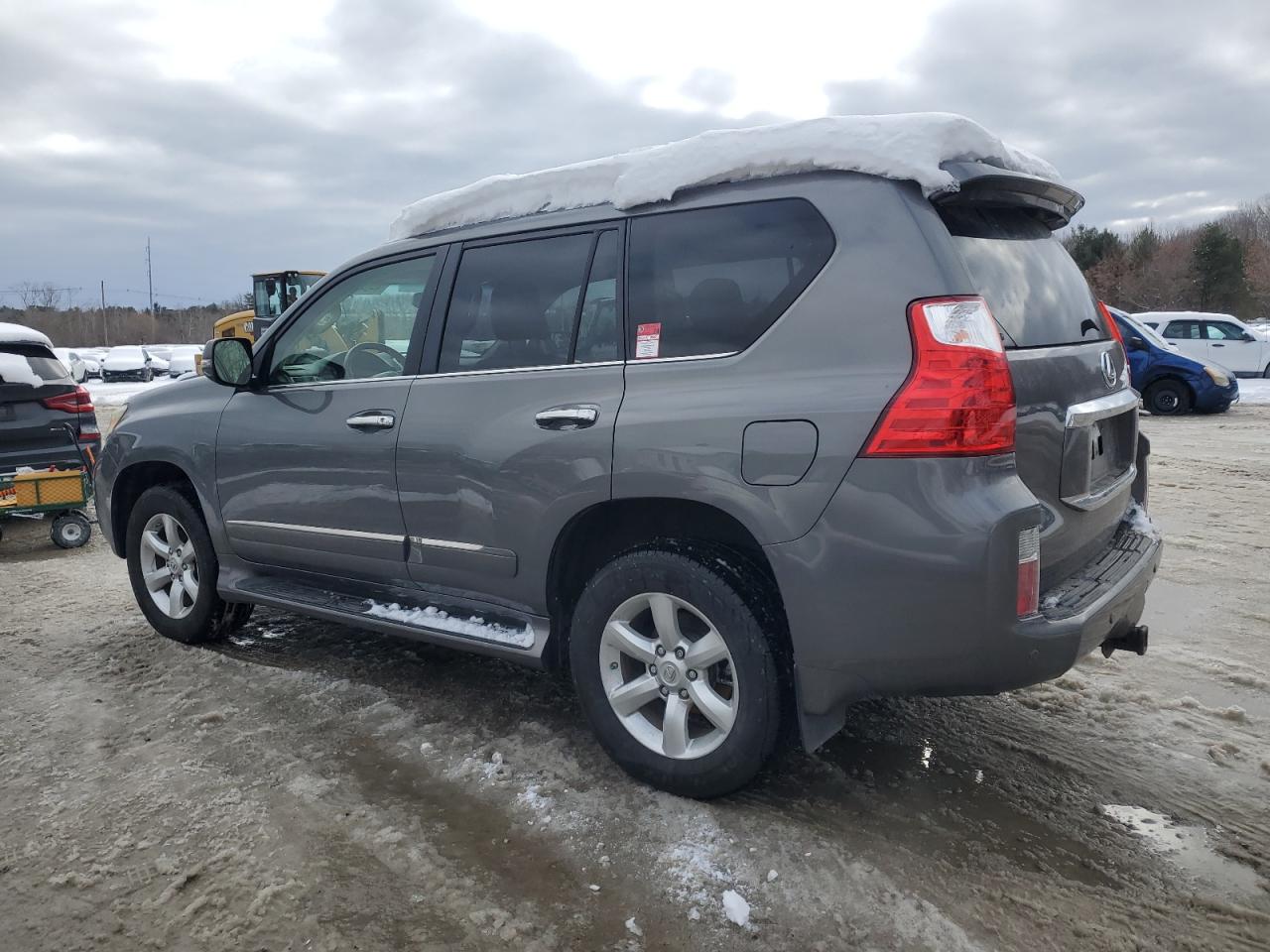 2012 Lexus GX - Image 2