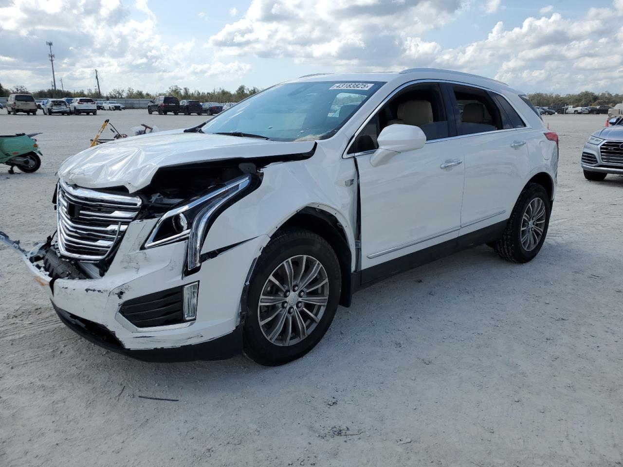 2017 Cadillac XT5 - Image 1
