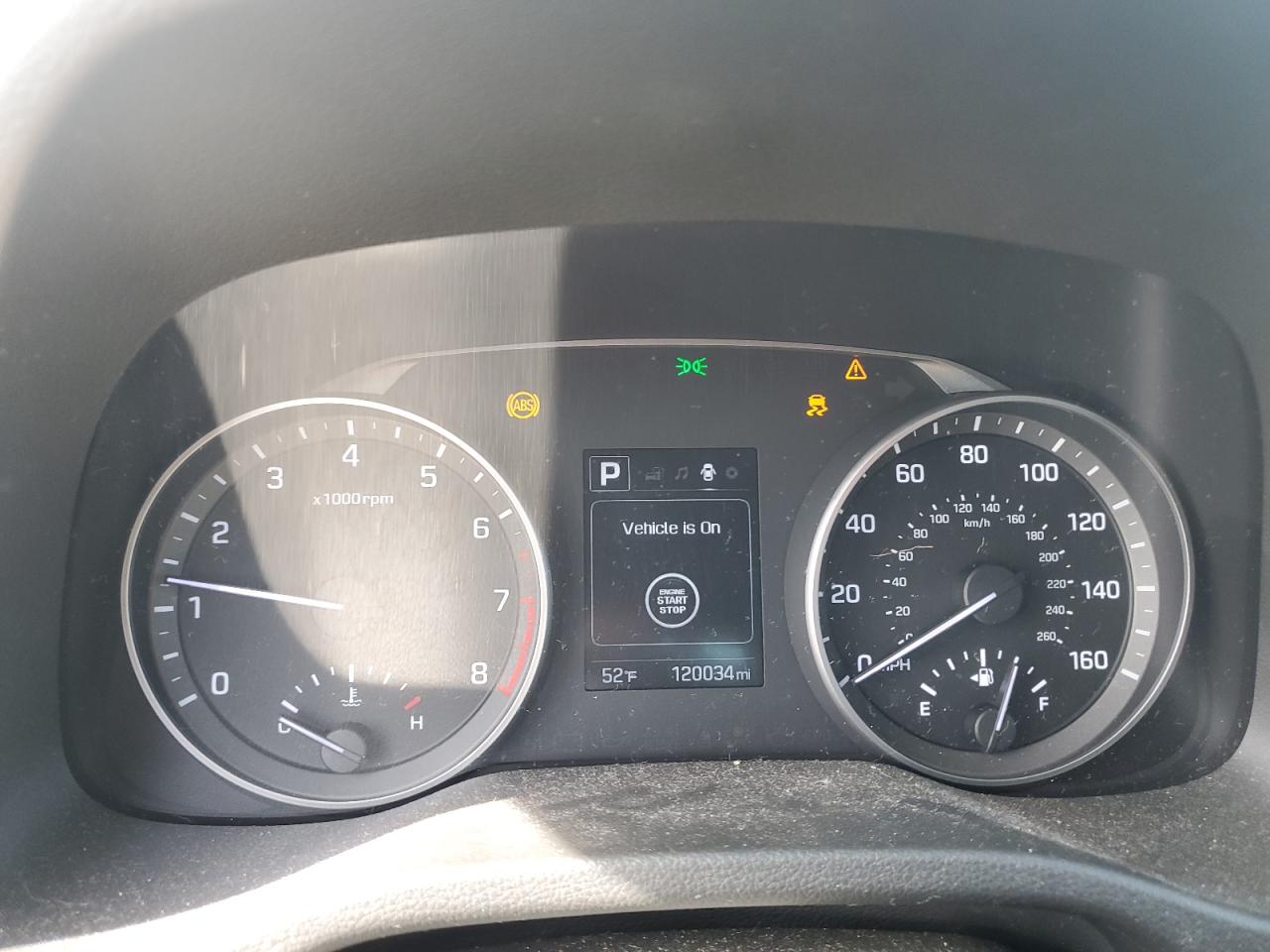 2018 Hyundai Elantra - Image 9