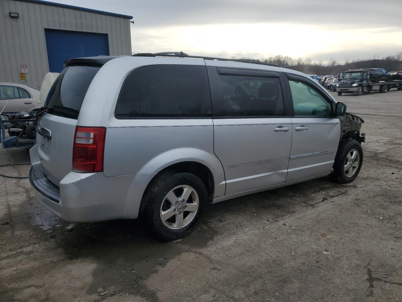 2008 Dodge Caravan - Image 3