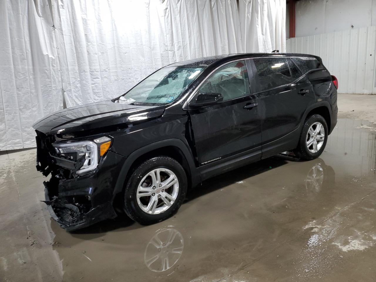 2022 GMC Terrain - Image 1