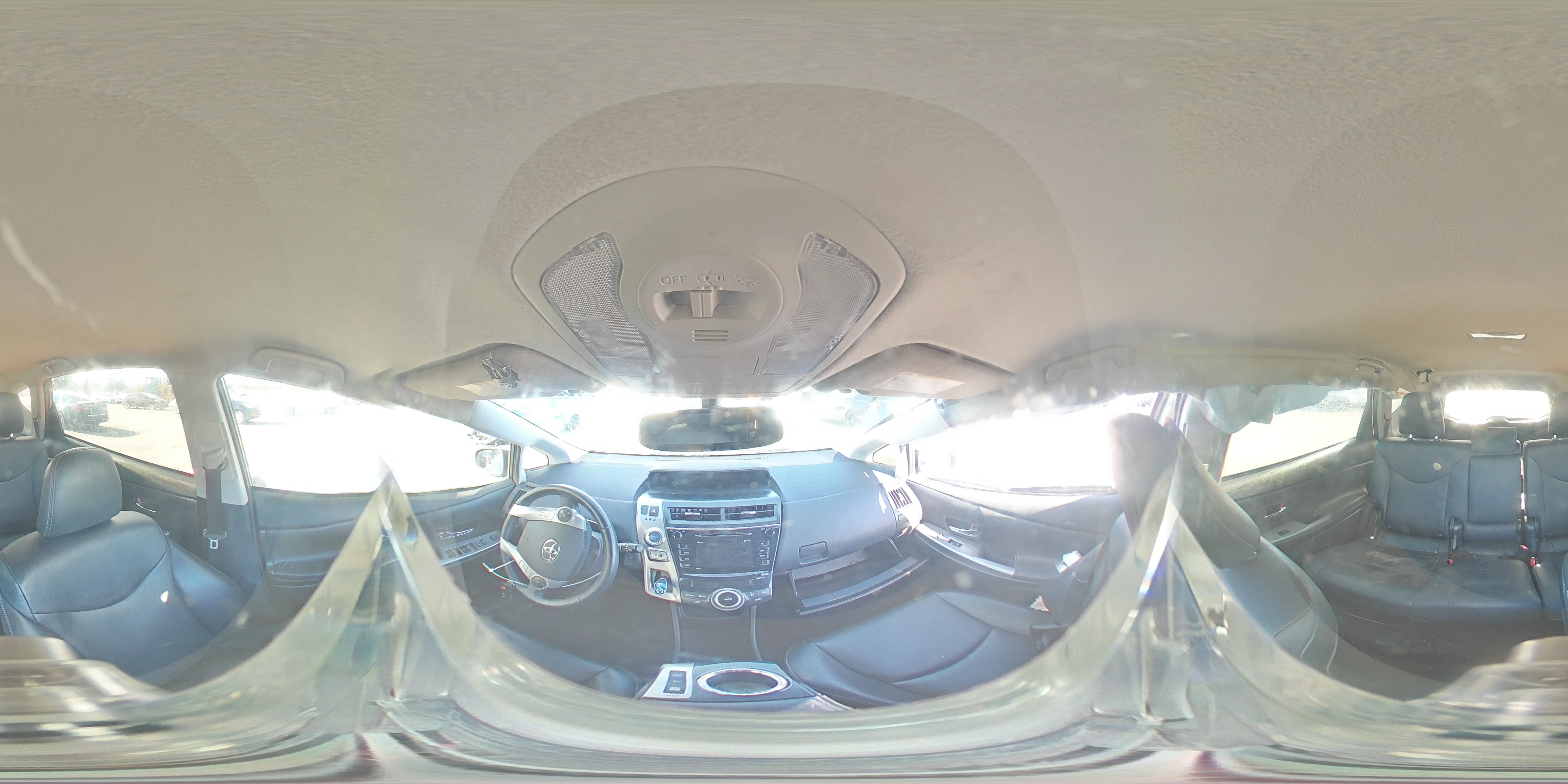 2017 Toyota Prius - Image 12