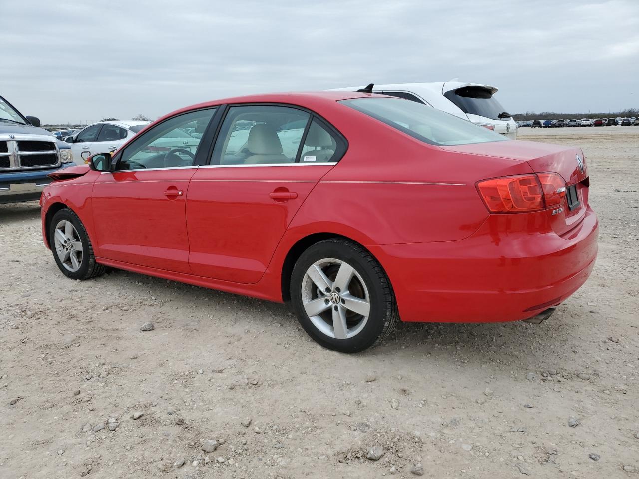 2014 Volkswagen Jetta - Image 2