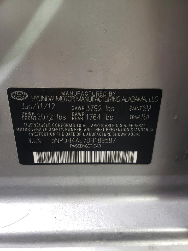 2013 Hyundai Elantra - Image 13