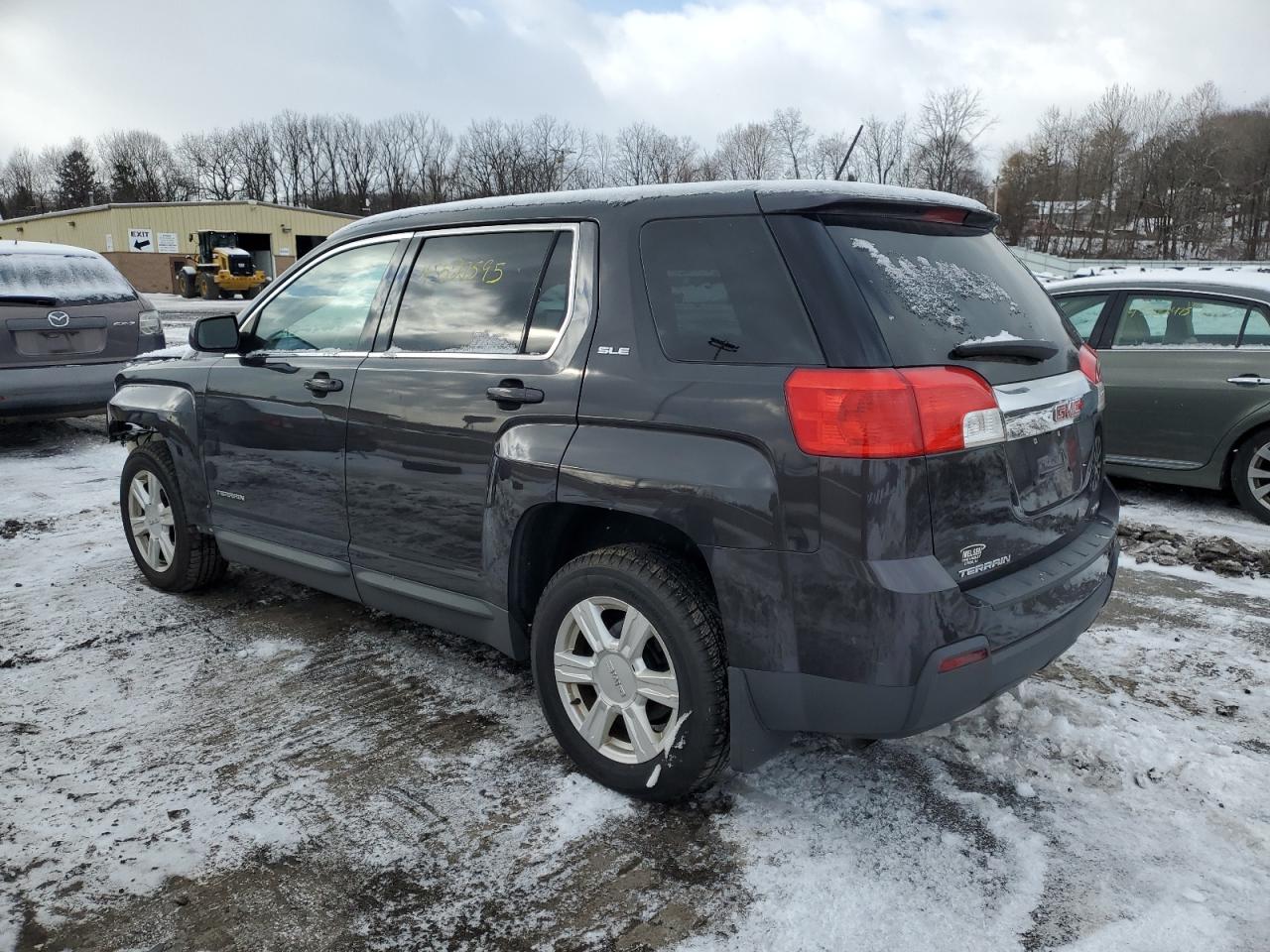 2015 GMC Terrain - Image 2