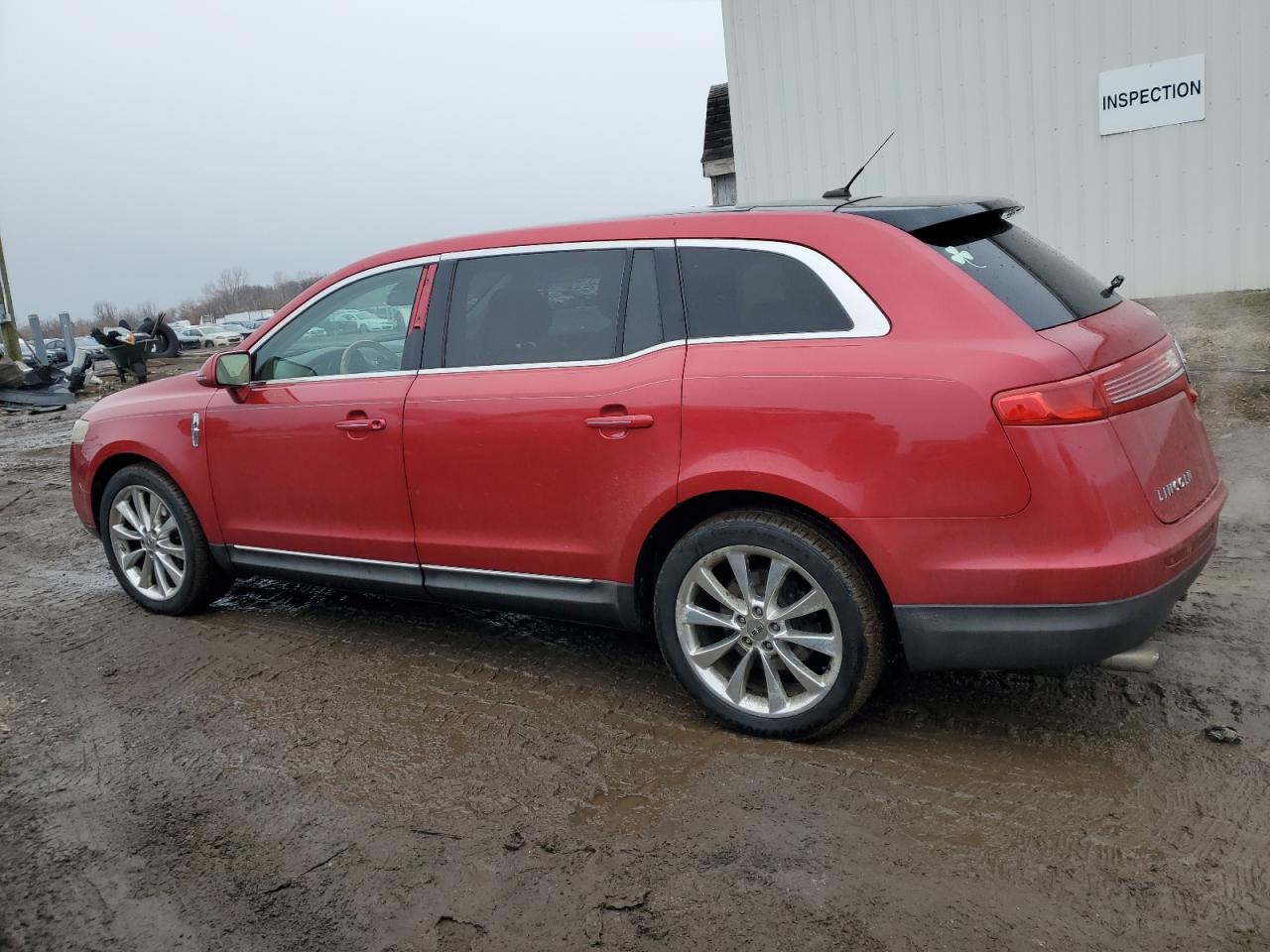 2011 Lincoln MKT - Image 2