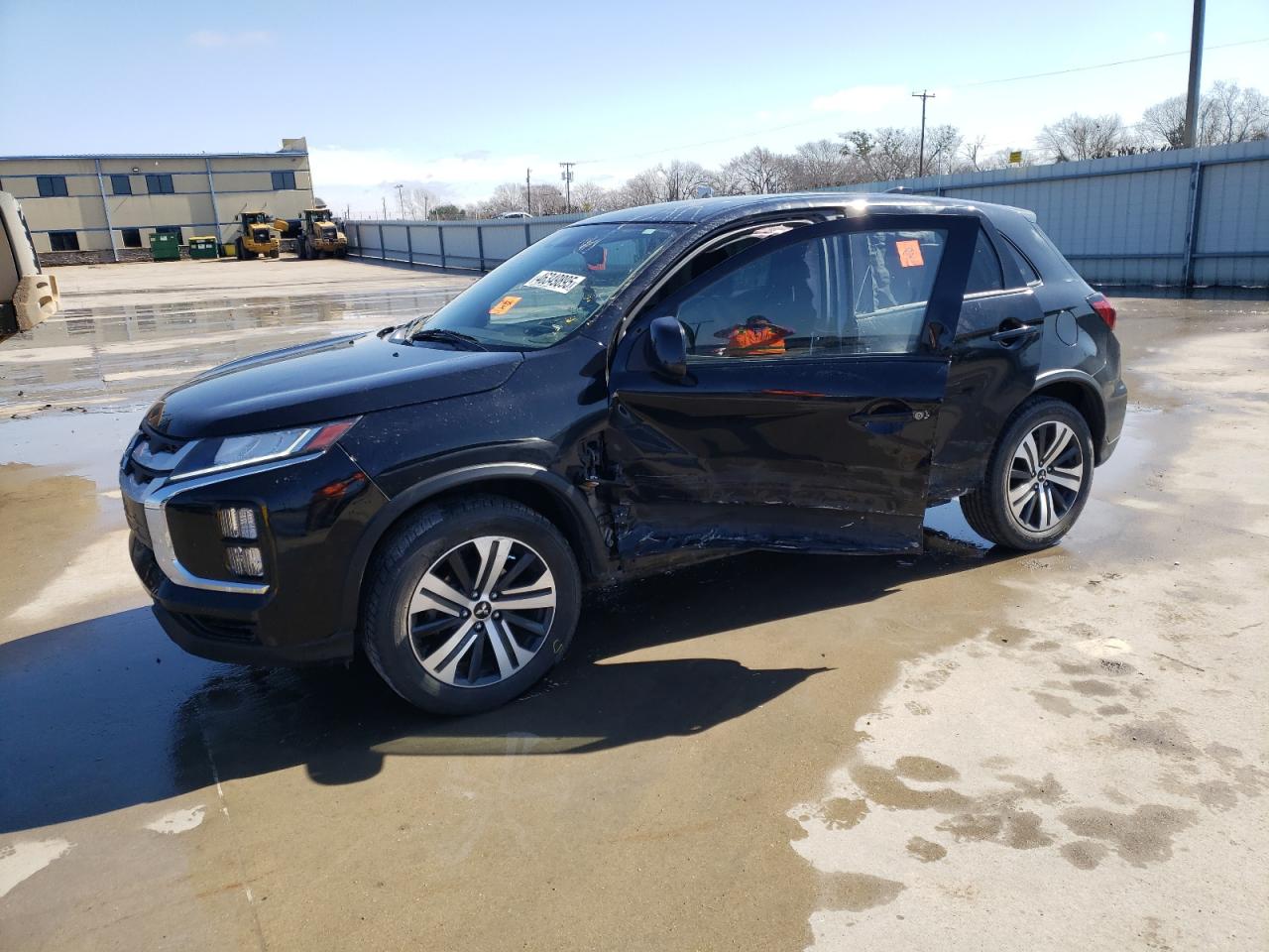 2021 Mitsubishi Outlander - Image 1