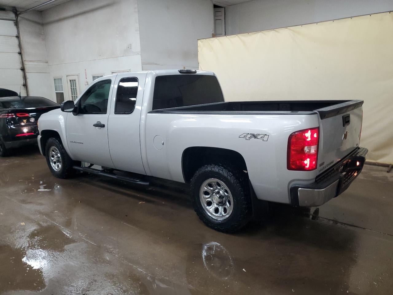 2011 Chevrolet Silverado - Image 2
