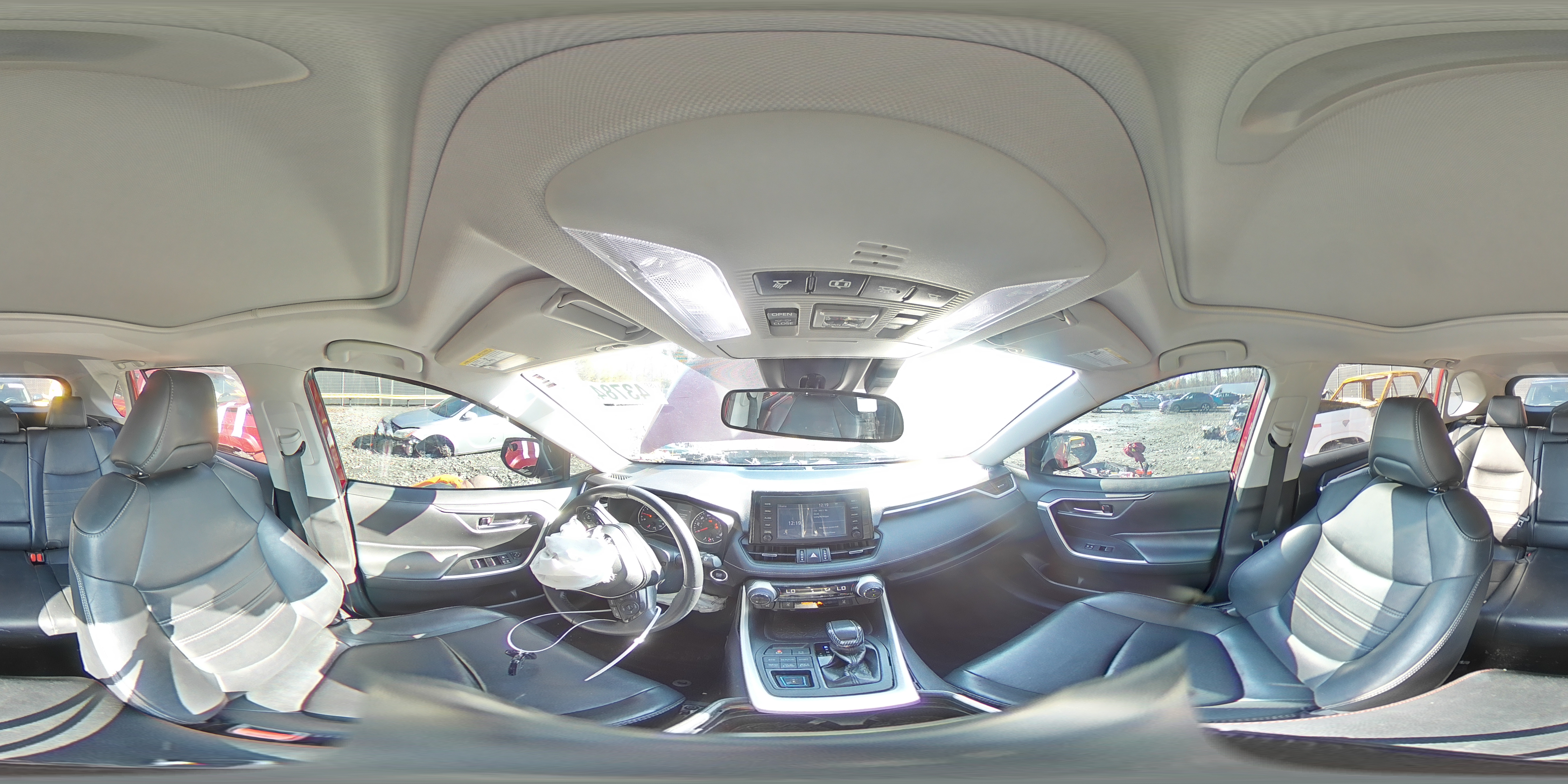 2019 Toyota RAV 4 - Image 14