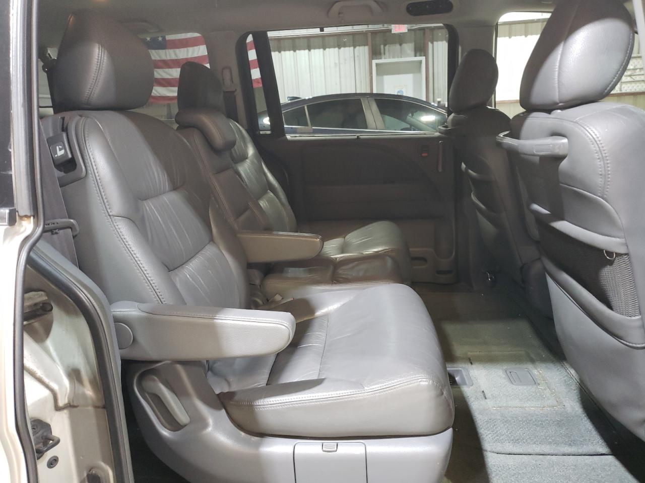2006 Honda Odyssey - Image 11
