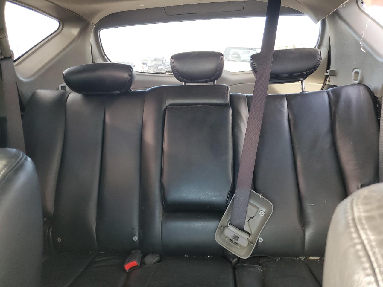 2005 Nissan Murano - Image 10