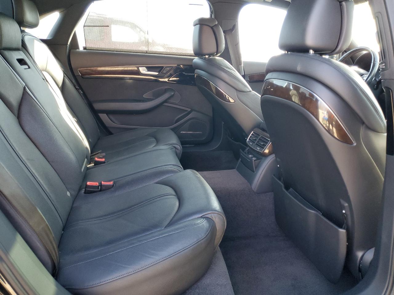 2015 Audi A8 - Image 10
