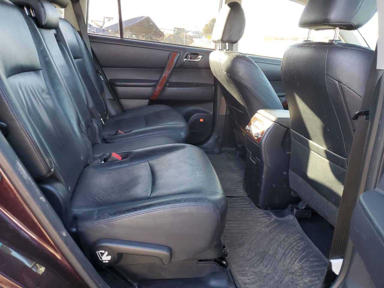 2012 Toyota Highlander Hybrid Limited VIN: JTEDC3EH3C2005495 Lot: 44715925