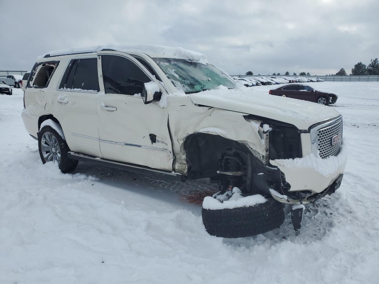 2015 GMC Yukon - Image 4