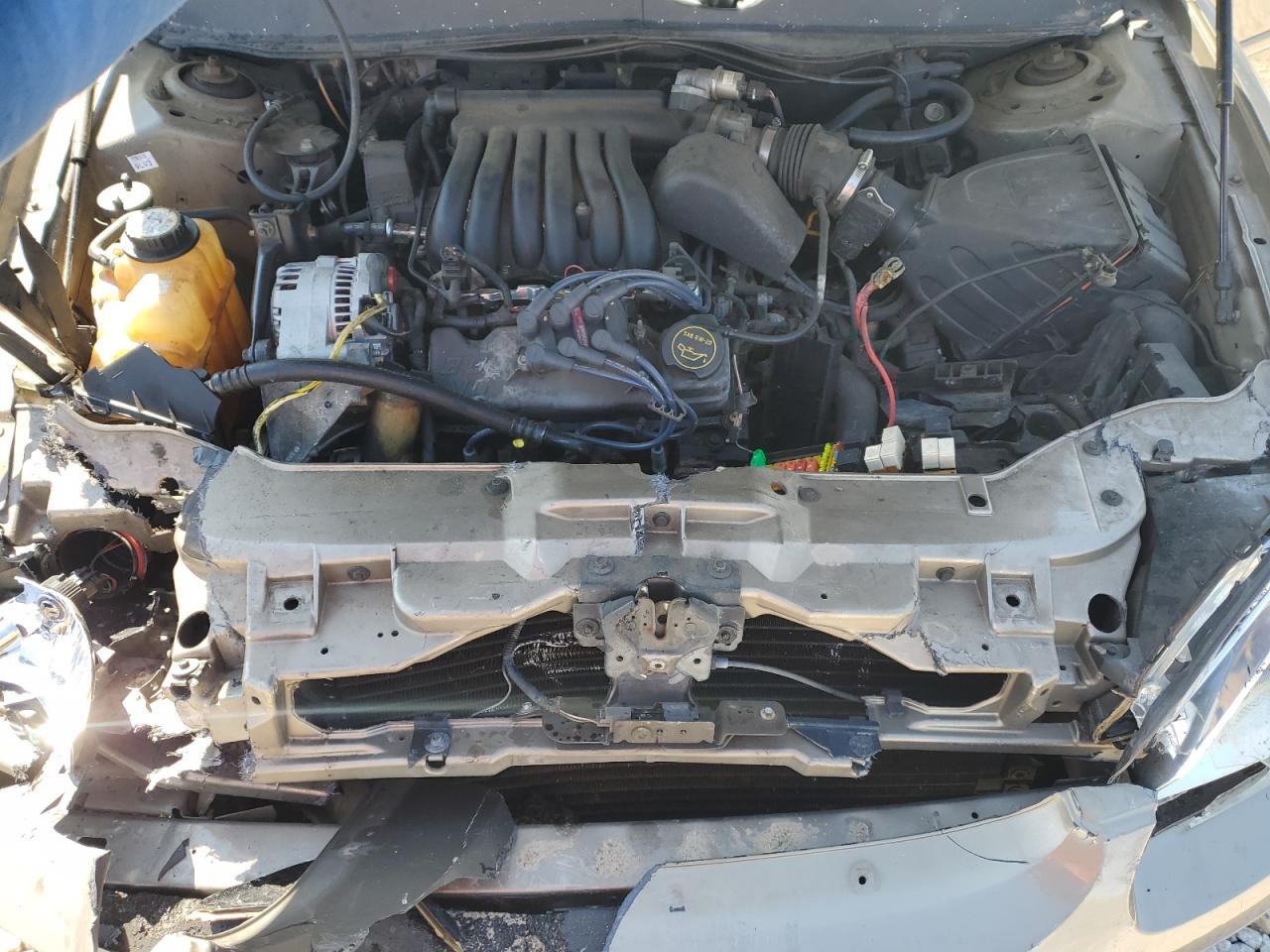 2003 Ford Taurus - Image 13