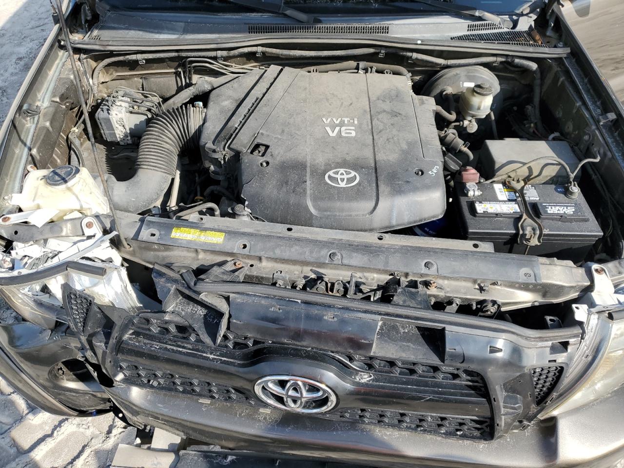 2011 Toyota Tacoma - Image 11