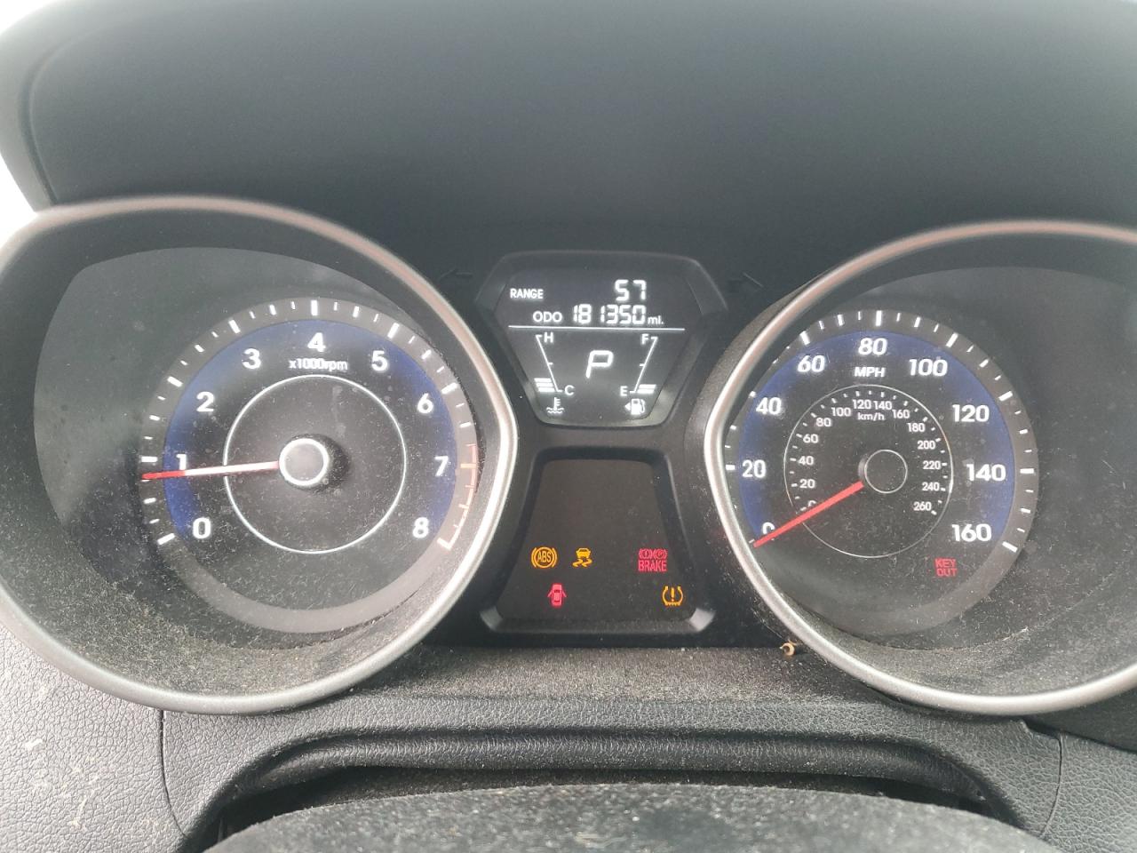 2011 Hyundai Elantra - Image 9