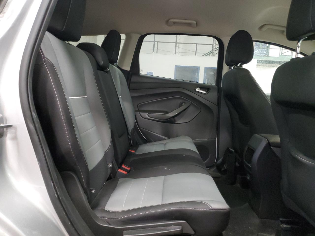 2015 Ford Escape - Image 12