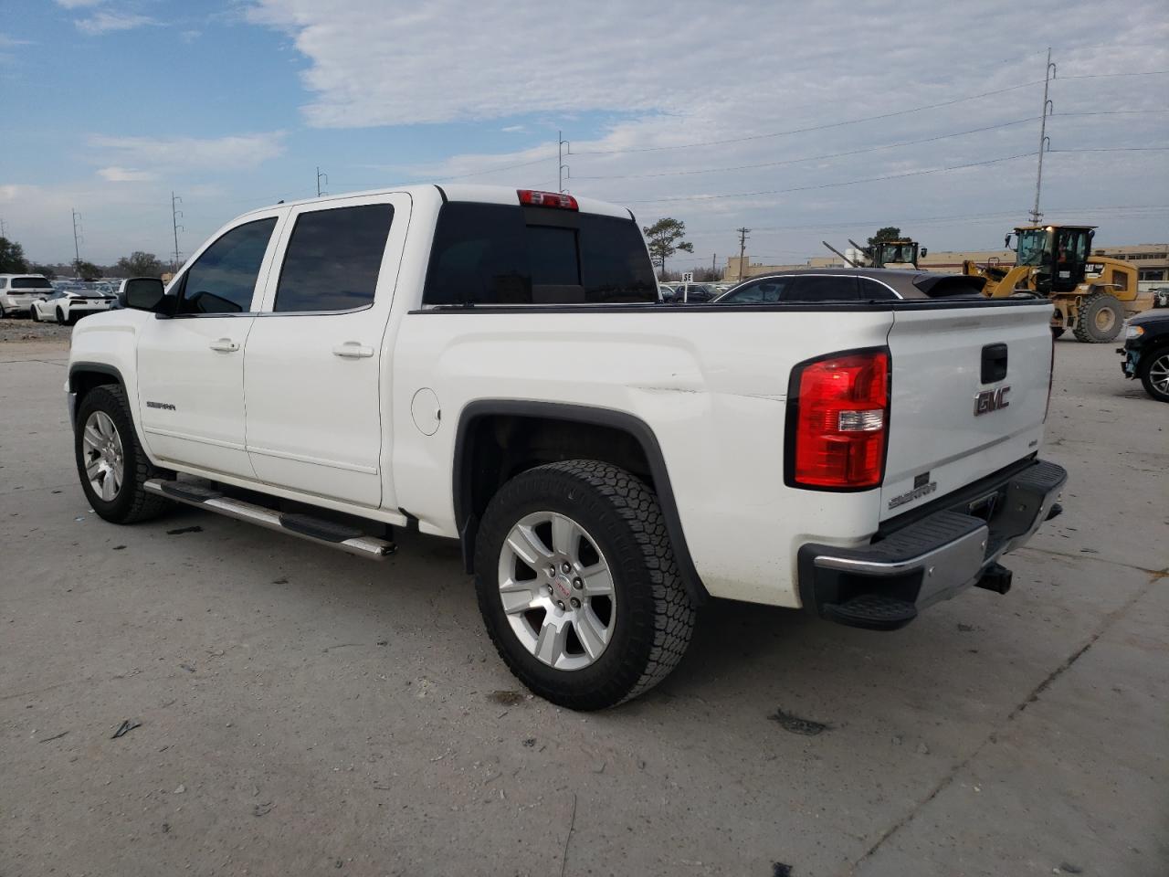 2016 GMC Sierra - Image 2