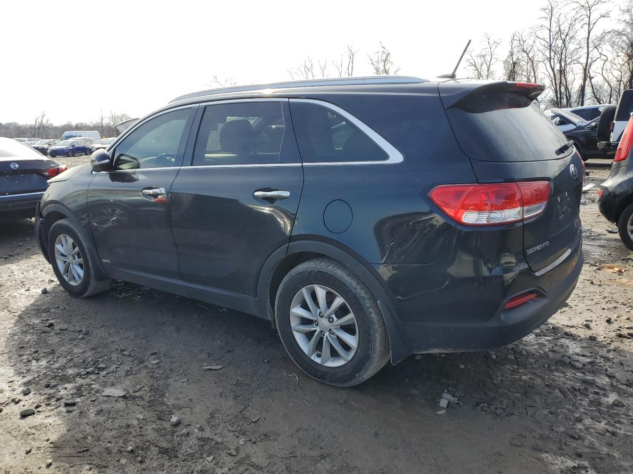2017 Kia Sorento - Image 2
