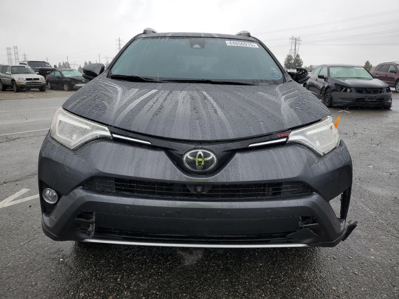 2016 Toyota RAV 4 - Image 5
