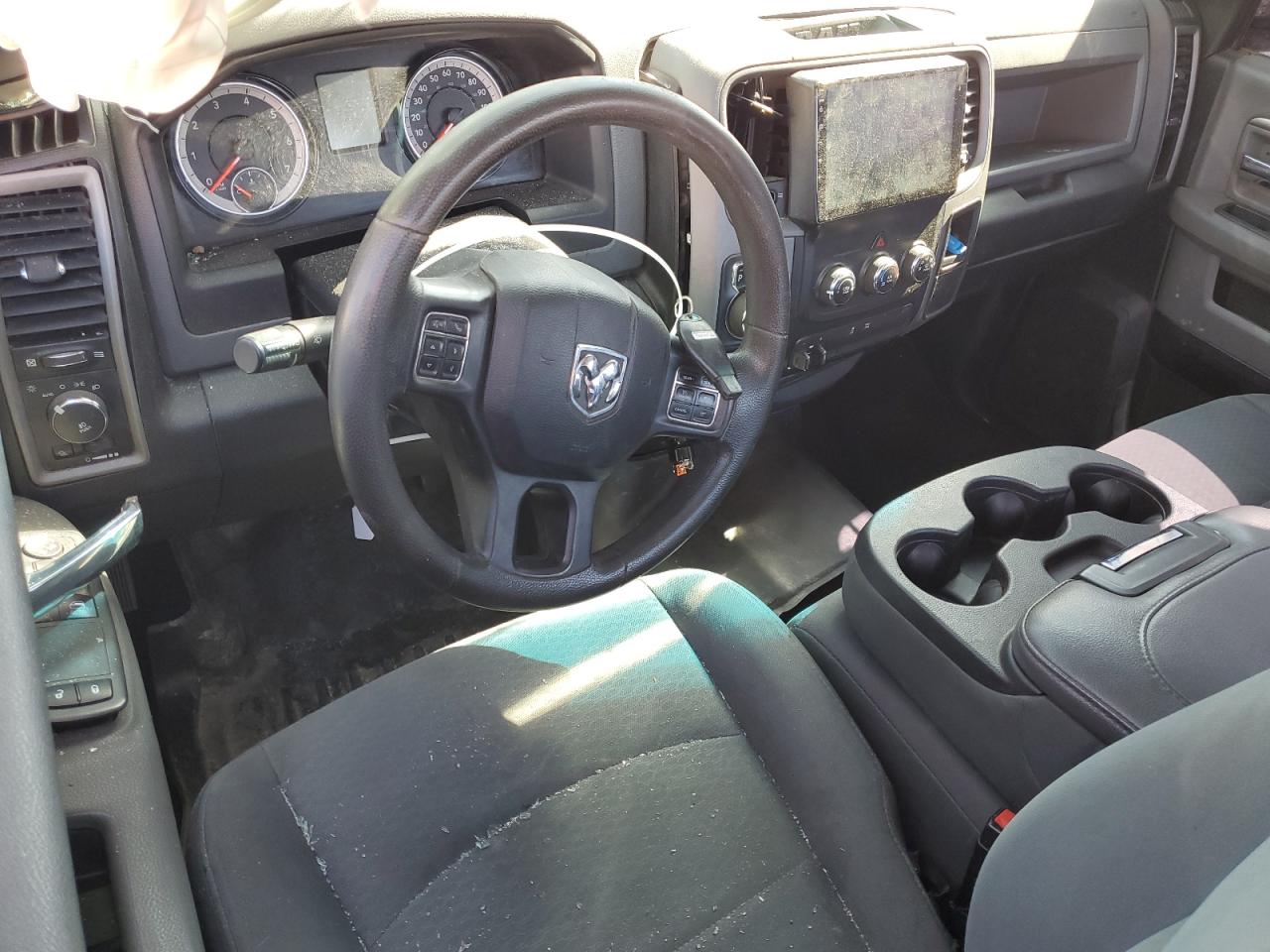 2016 RAM 1500 - Image 8