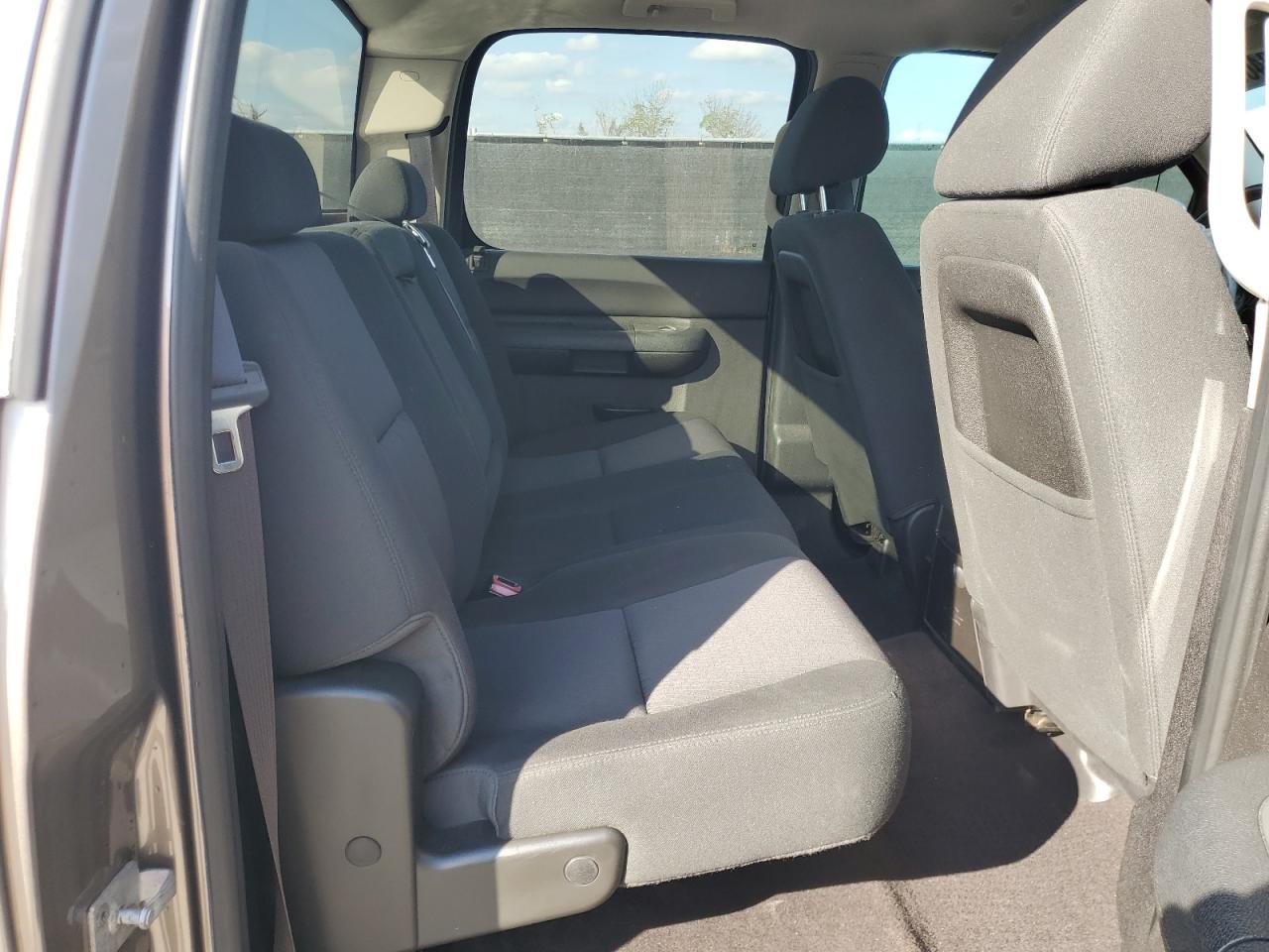 2012 GMC Sierra - Image 10